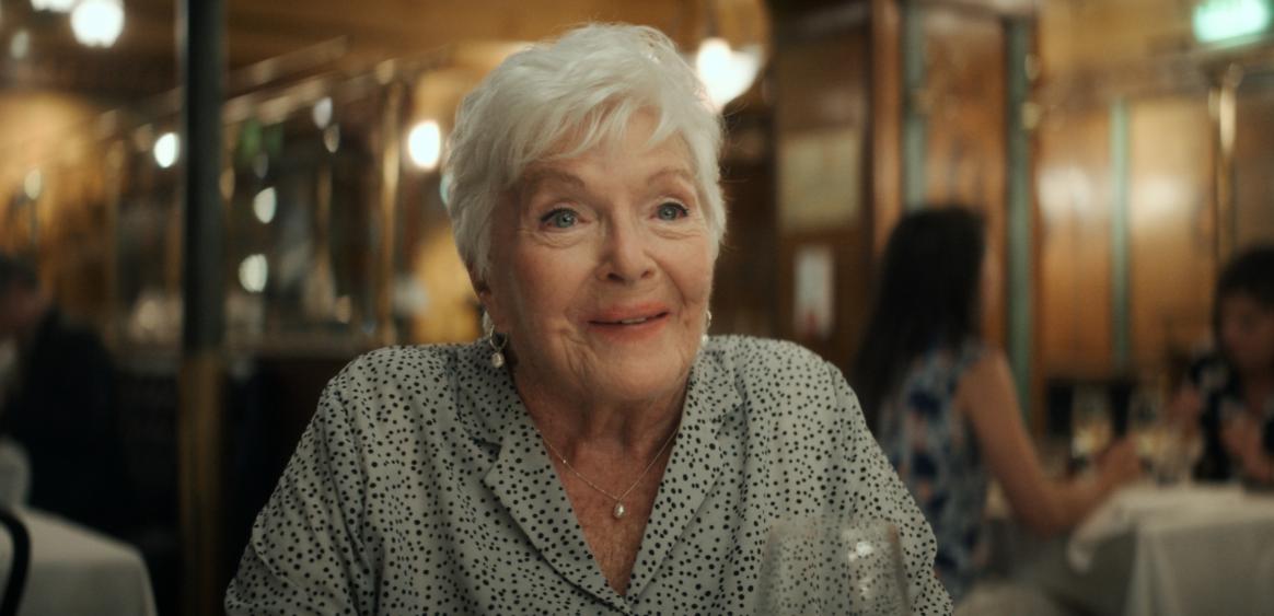 © 2022 - UNE HIRONDELLE PRODUCTIONS - PATHÉ FILMS - TF1 FILMS PRODUCTION - ARTÉMIS PRODUCTIONS